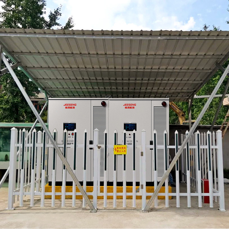 105KW 232KWh Armario de almacenamiento de energía refrigerado por líquido para el sistema de almacenamiento de energía industrial y comercial